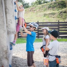 Bouldering z ang. boulder glaz Scianki wspinaczkowe in Nowa Sol by Katarzyna Klimkowska Simply Studio at 09.2014 photo no 4 Bouldering z ang. boulder głaz, ścianki wspinaczkowe in Nowa Sol by Katarzyna Klimkowska Simply Studio at 09.2014 photo no 4